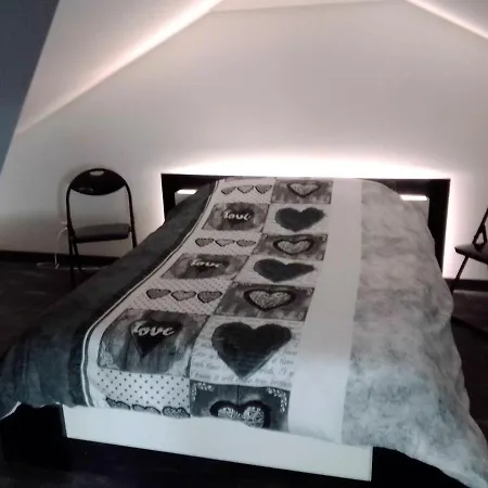 Villa De 5 Chambres Avec Piscine Privee Jacuzzi Et Jardin Clos A Bernay